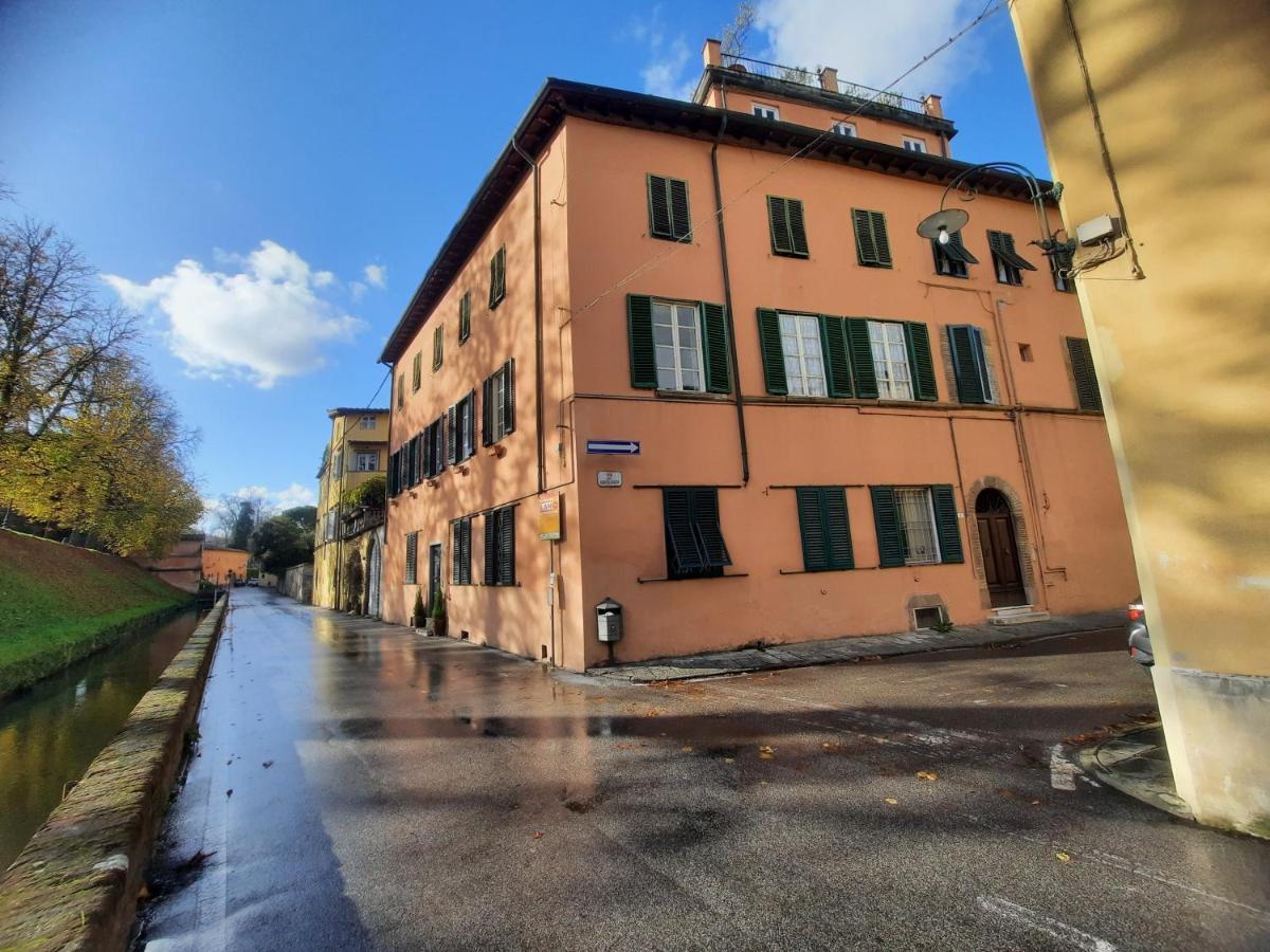 La Terrazza Fra Le Torri Lägenhet Lucca Exteriör bild