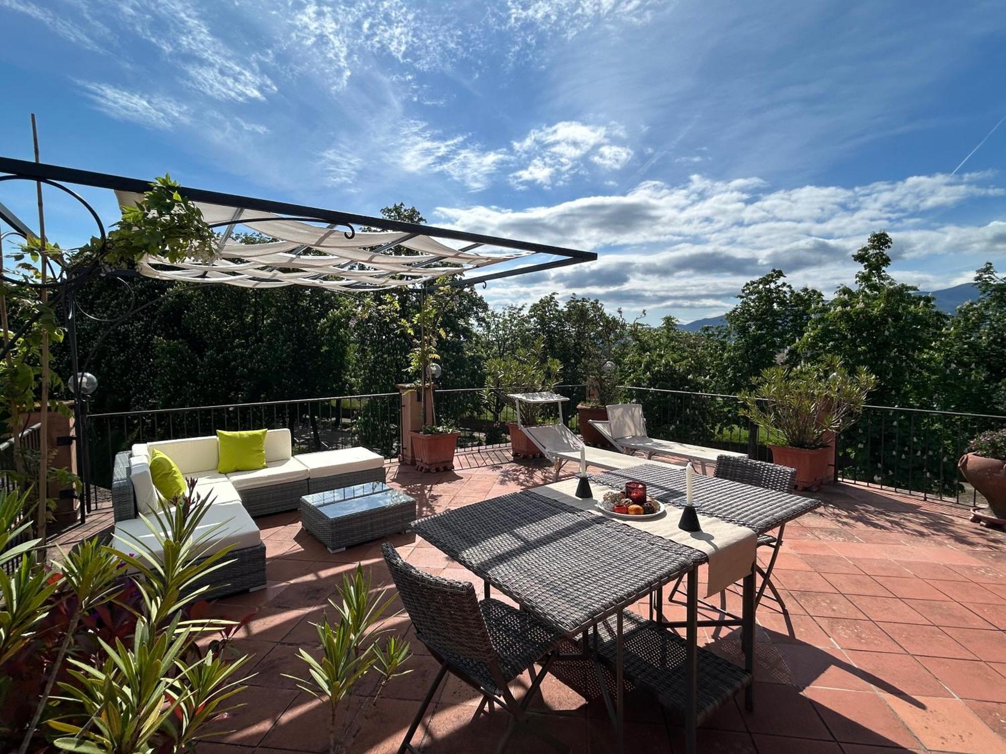 La Terrazza Fra Le Torri Lägenhet Lucca Exteriör bild
